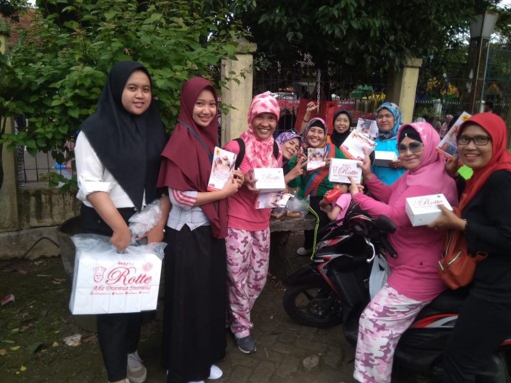 Rotte Bakery Berikan Snack Box Gratis