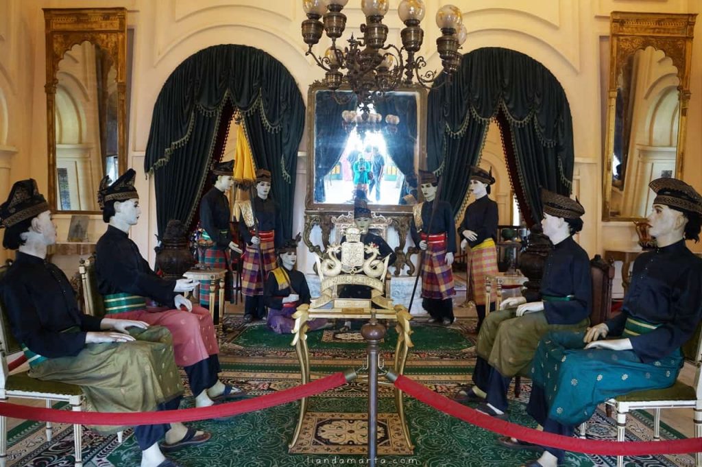 istana siak sri indrapura p4