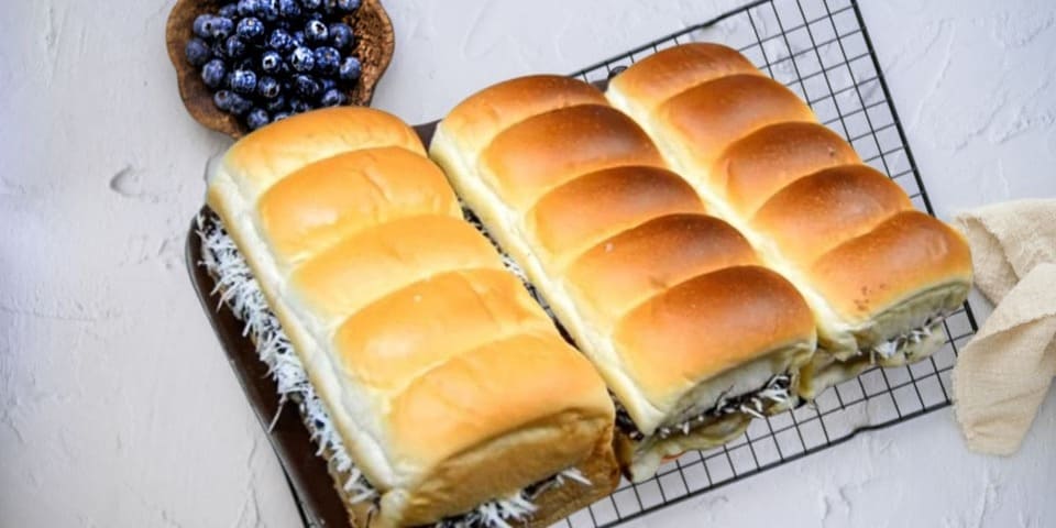Roti Gembong Gembul dan Rotte Bakery: Pilihan Roti Sobek Lezat di Pekanbaru